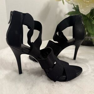 BCBGeneration Black Leather/Elastic Strappy Stiletto Sandal Pumps | Size 8.5